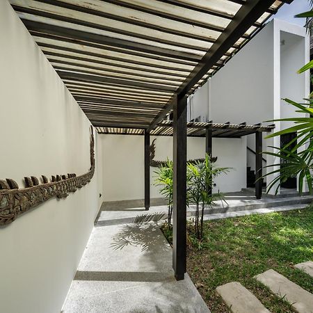 Villa Yang, Private Oceanfront Villa, Kamala Beach Extérieur photo