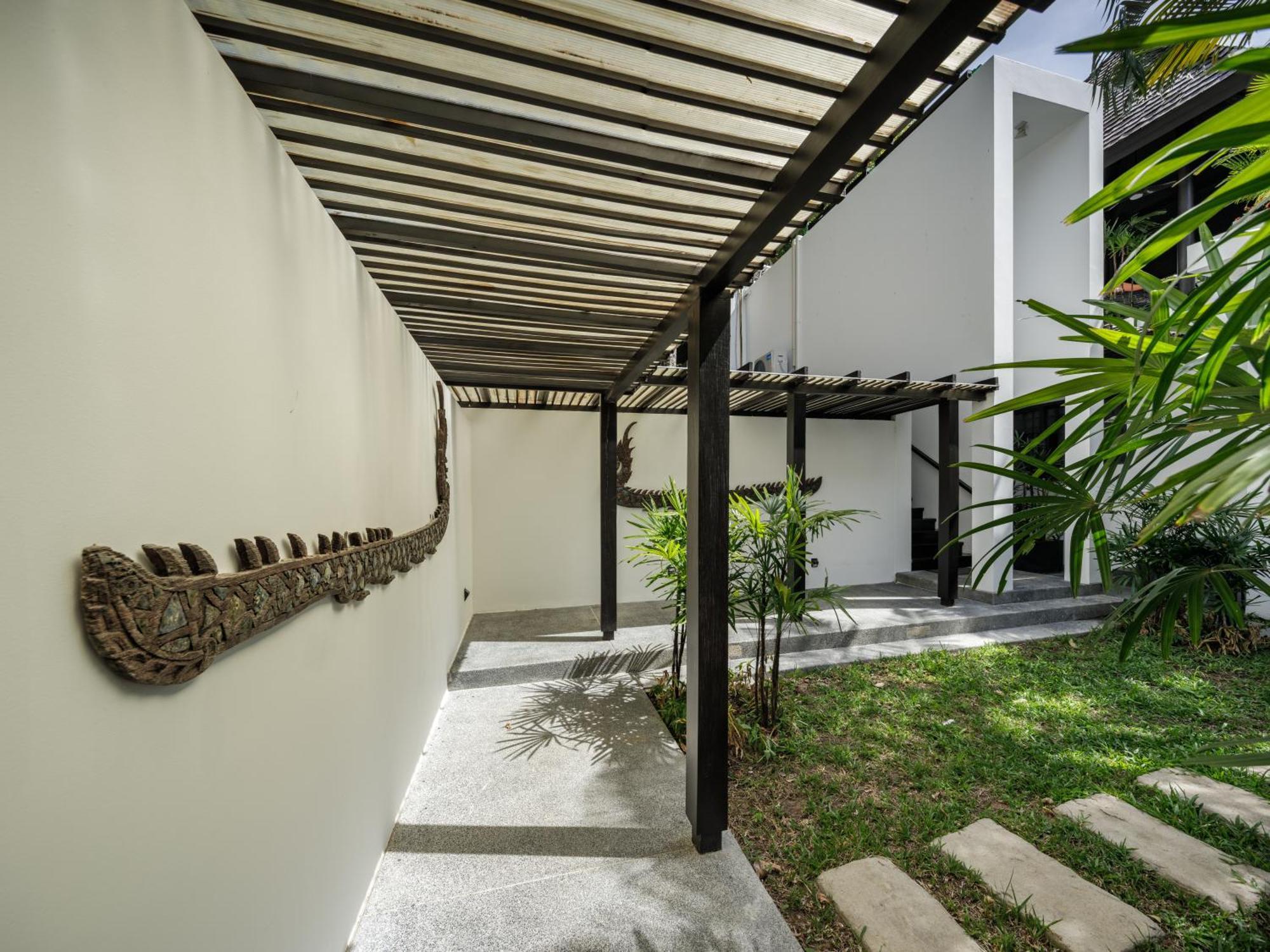 Villa Yang, Private Oceanfront Villa, Kamala Beach Extérieur photo